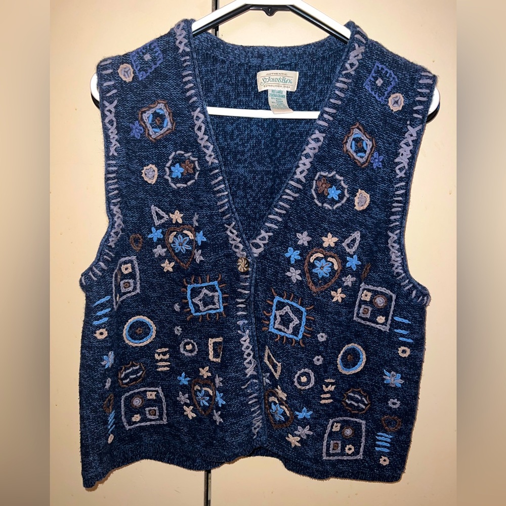 Super Cute Vintage StJohn’s Bay Vest